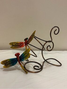 NWOT Multicolor Metal Dragonfly Wine Bottle Holder
